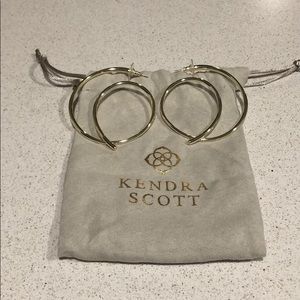 Kendra Scott Myles Hoop Earrings in Gold